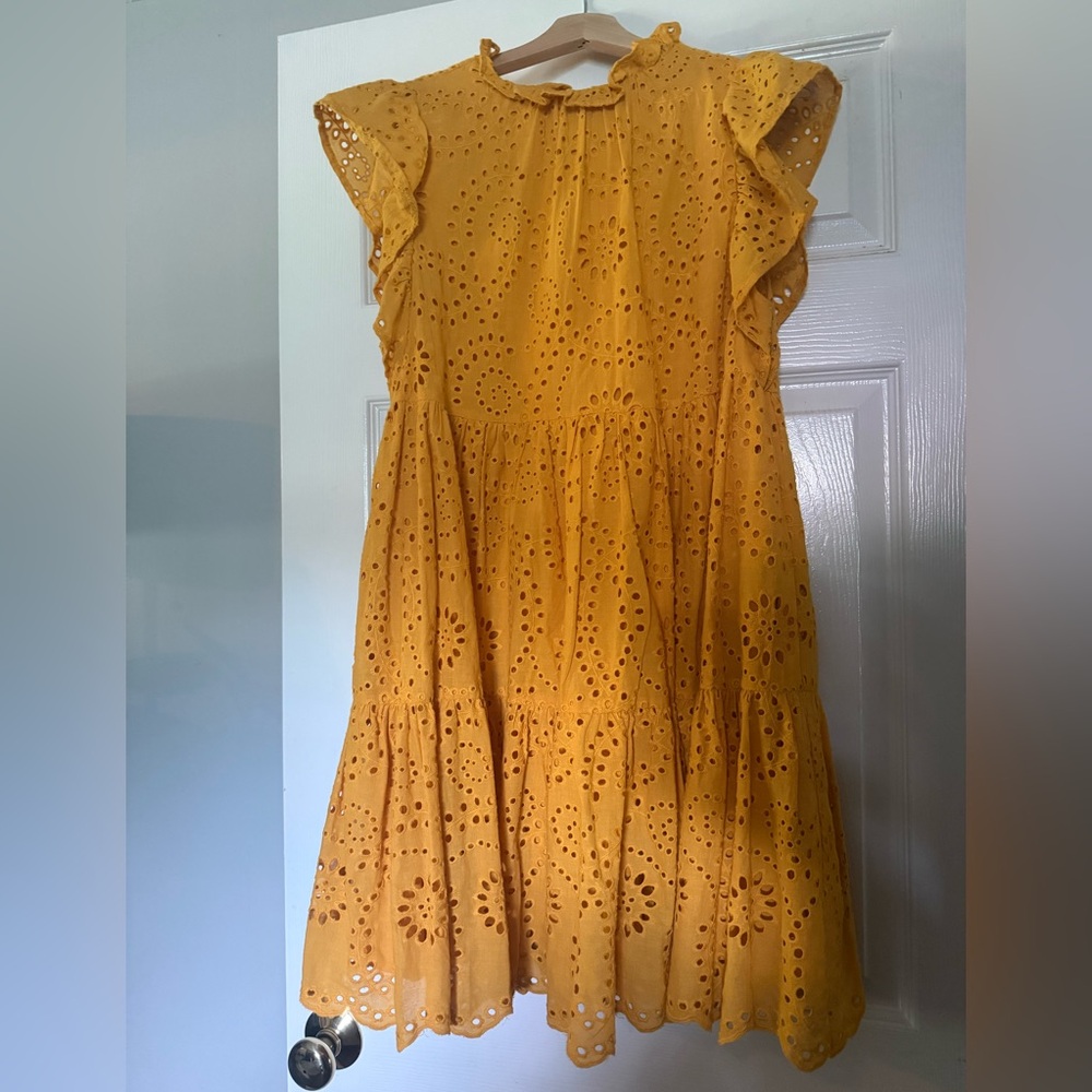 En Saison NWT Yellow eyelet dress. Small. - Picture 2 of 8